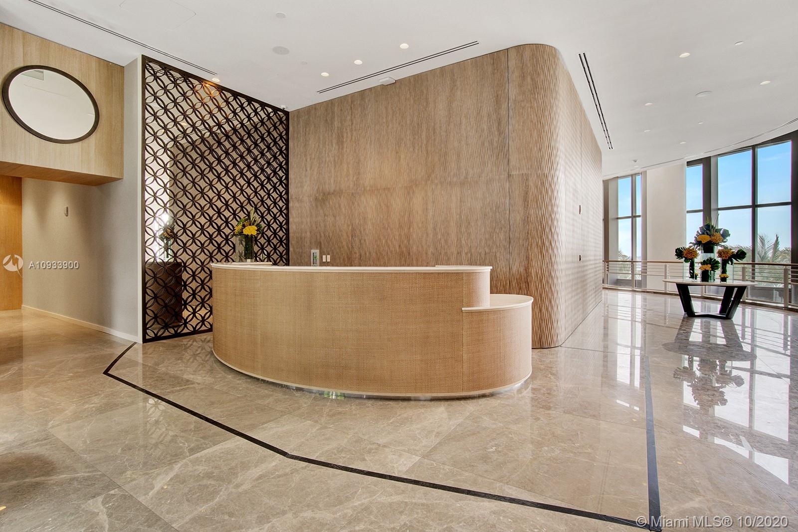 Ritz Carlton Residence - Residential
