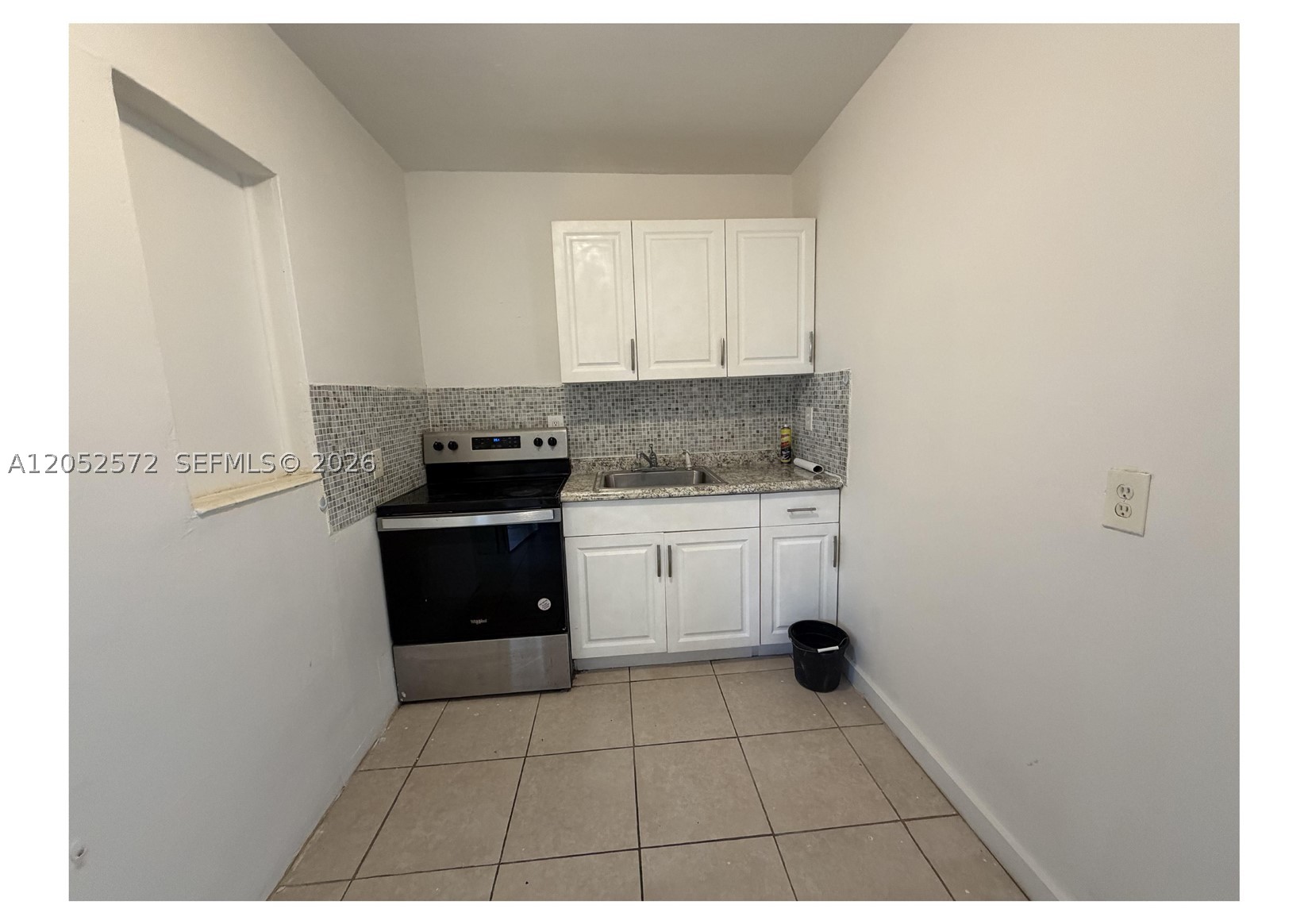 EVERGLADES TERRACE - Residential Lease