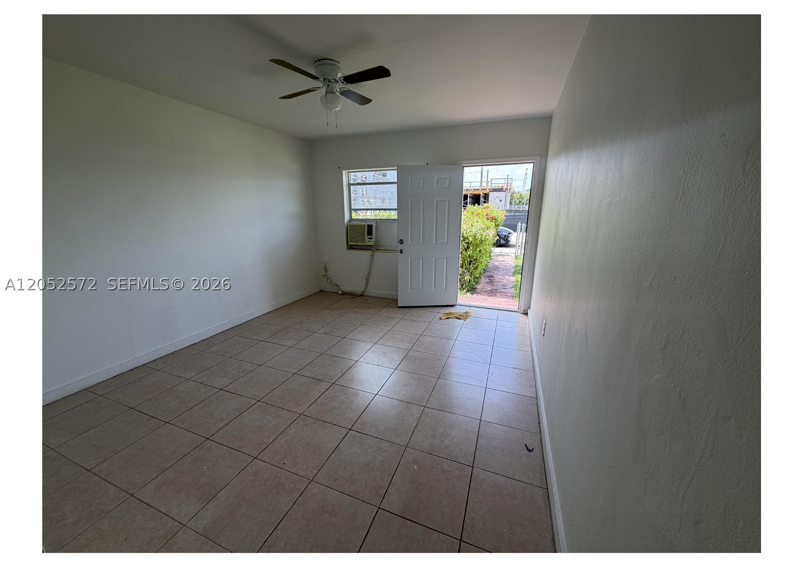EVERGLADES TERRACE - Residential Lease