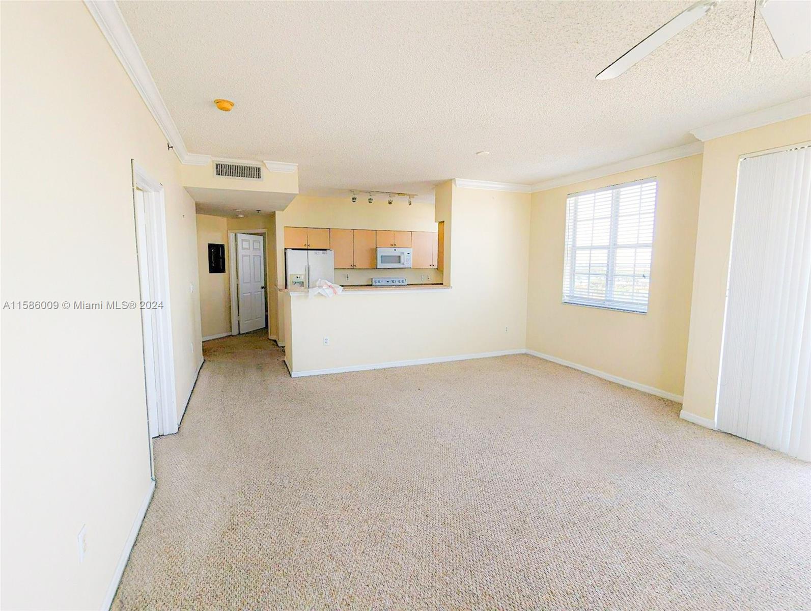 MONTECITO PALM BEACH COND - Residential Lease