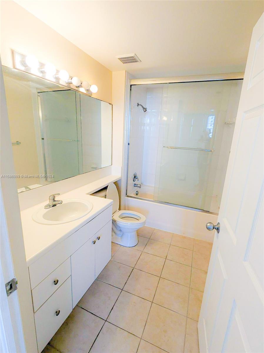 MONTECITO PALM BEACH COND - Residential Lease