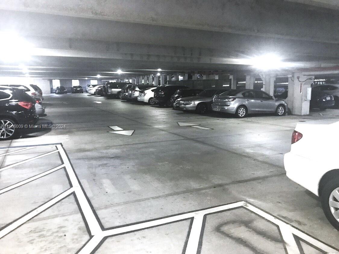 MONTECITO PALM BEACH COND - Residential Lease