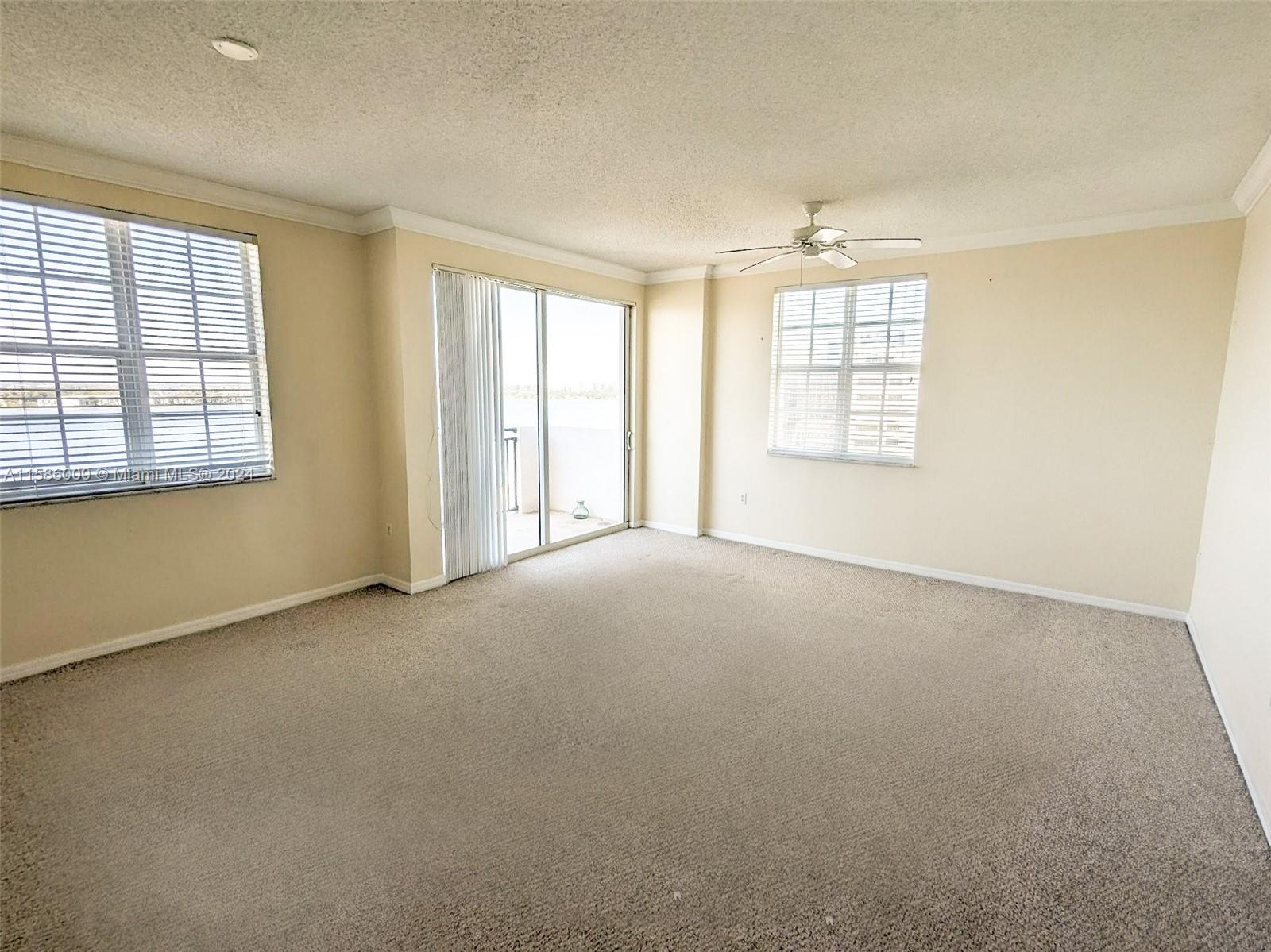 MONTECITO PALM BEACH COND - Residential Lease