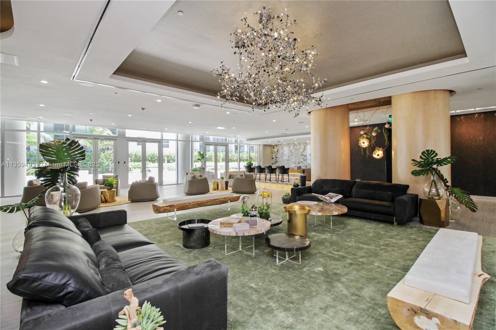 ARIA ON THE BAY CONDO - Residential