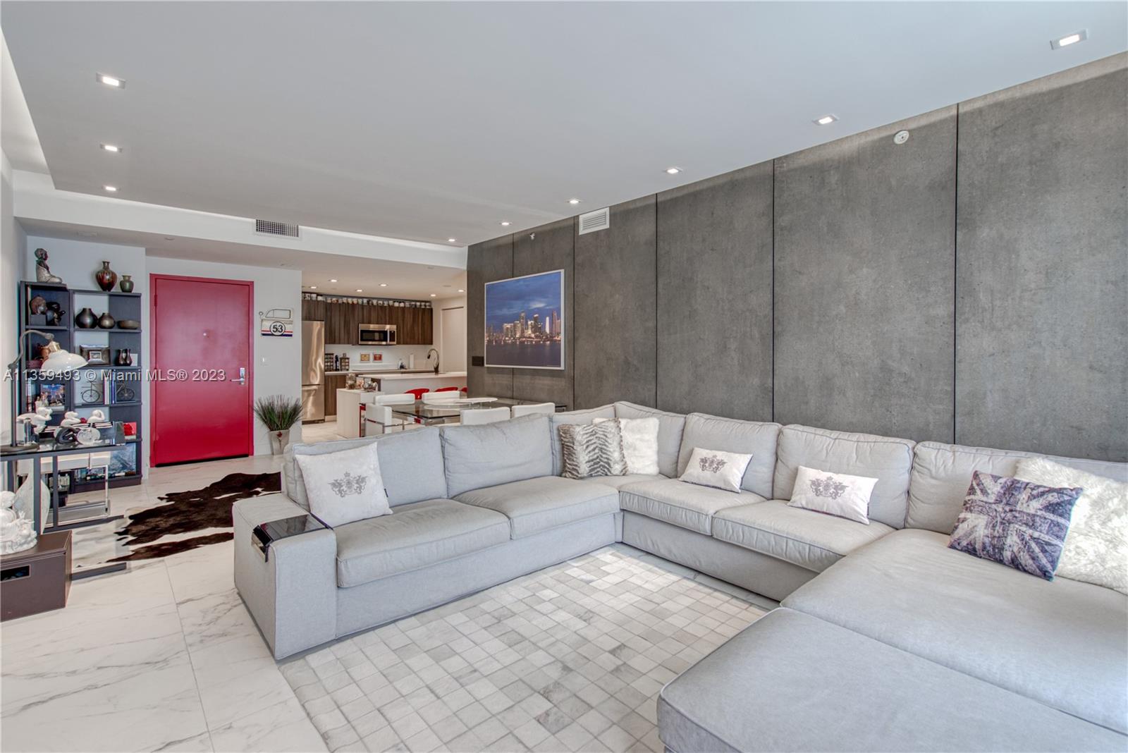ARIA ON THE BAY CONDO - Residential