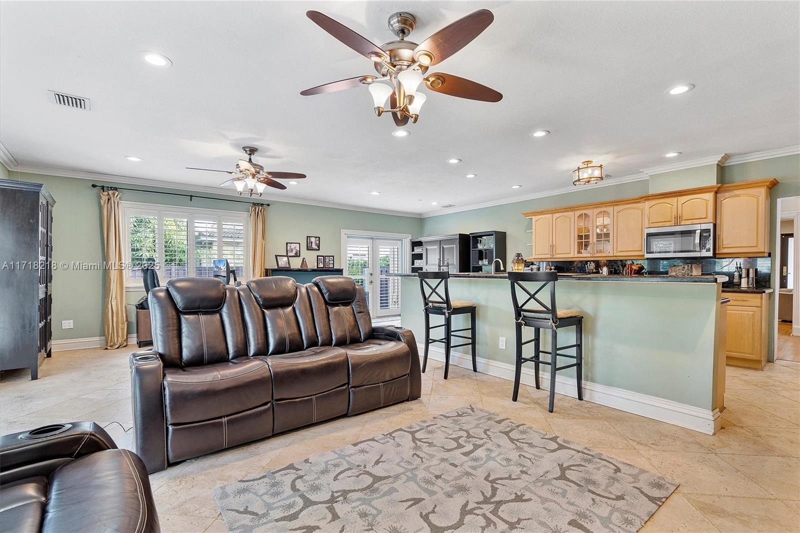 MIAMI SHORES SEC 6 - Residential