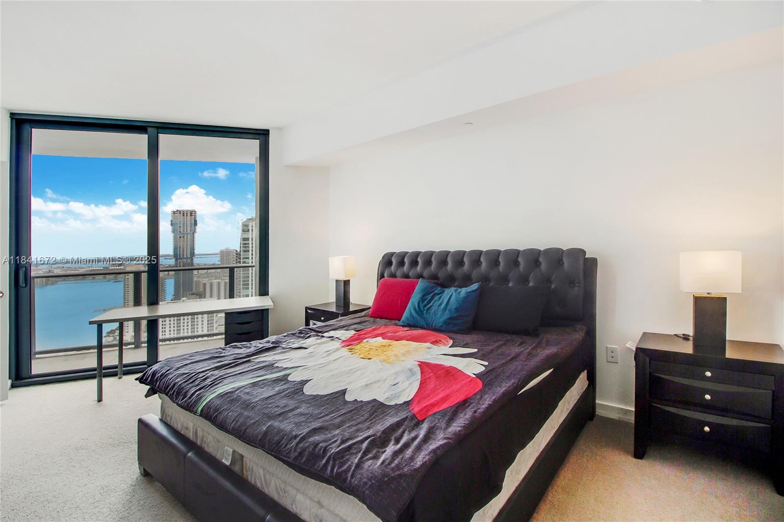 PARAISO BAYVIEWS CONDO - Residential