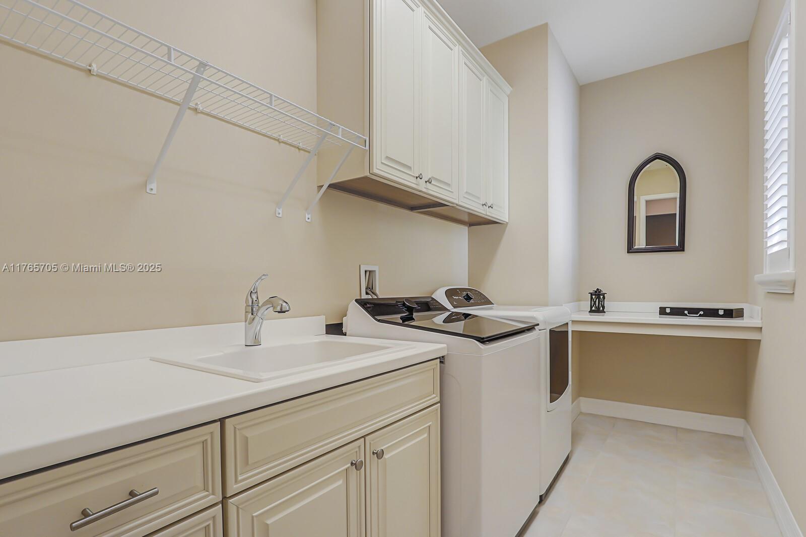 WINDSOR PARK AT ABACOA PL - Residential