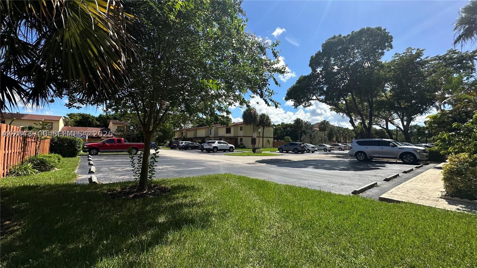 DEL RIO VILLAGE - Residential