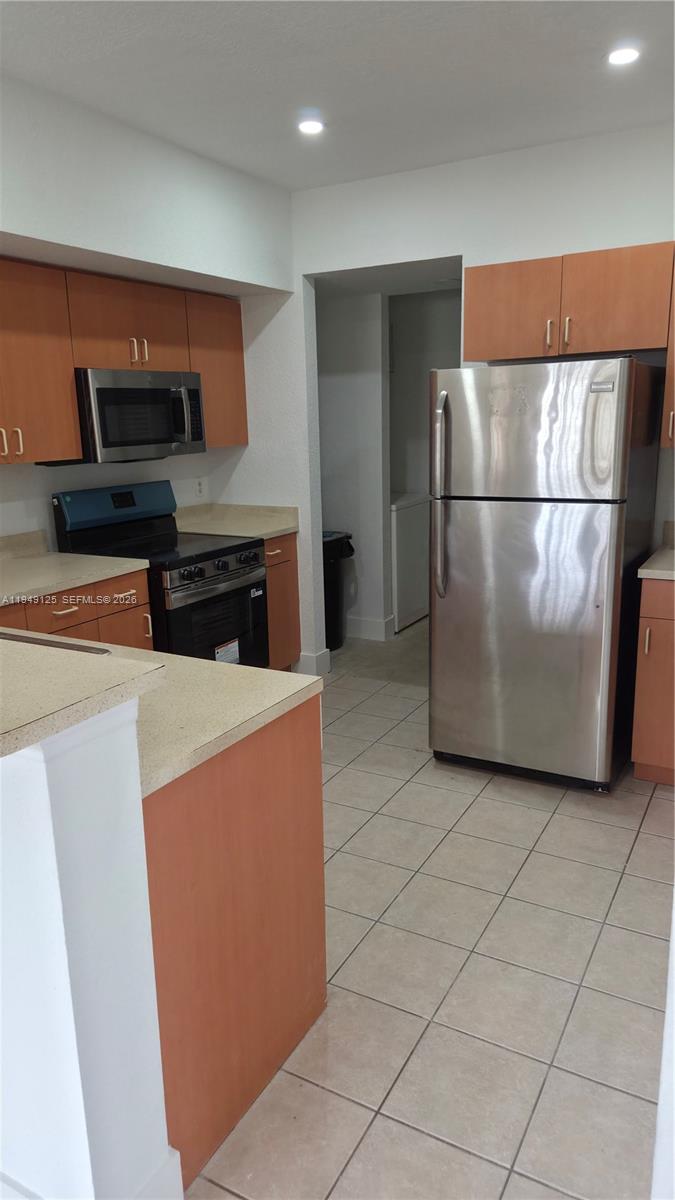 BELMONT AT NORTH LAUDERDA - Residential Lease