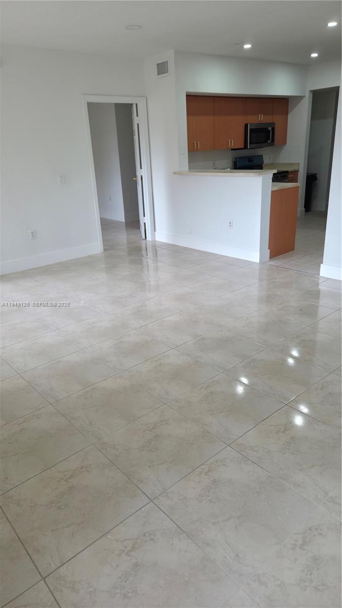 BELMONT AT NORTH LAUDERDA - Residential Lease