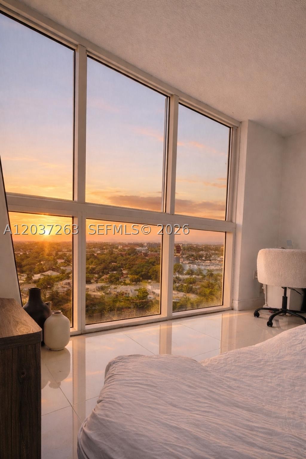 TERRAZAS RIVERPARK VILLAG - Residential Lease