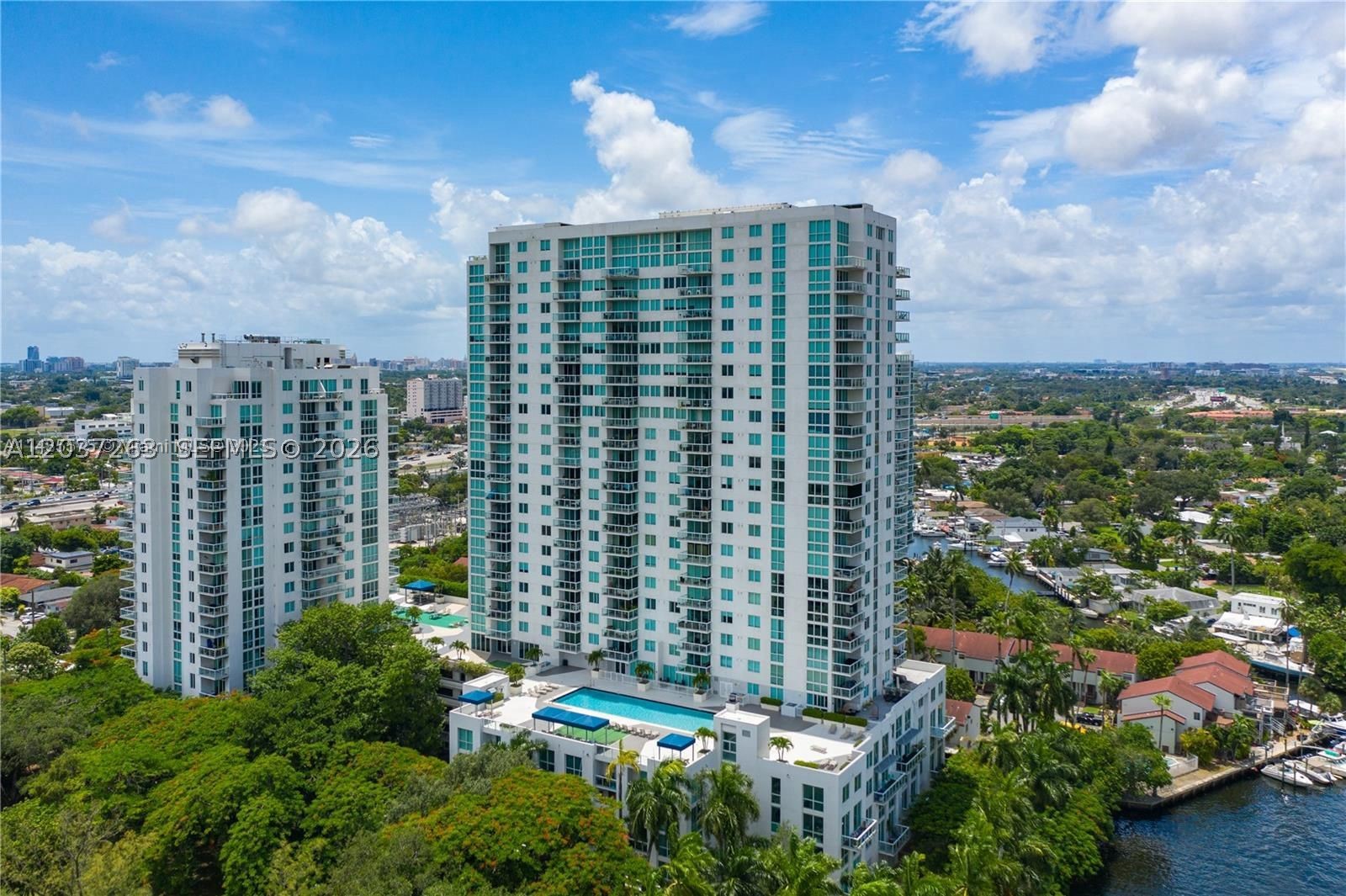 TERRAZAS RIVERPARK VILLAG - Residential Lease