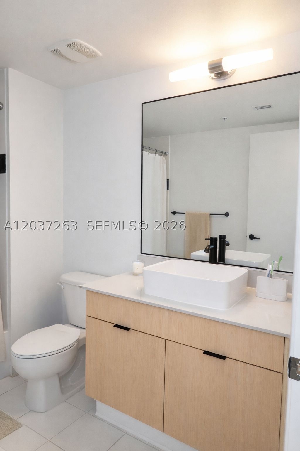 TERRAZAS RIVERPARK VILLAG - Residential Lease