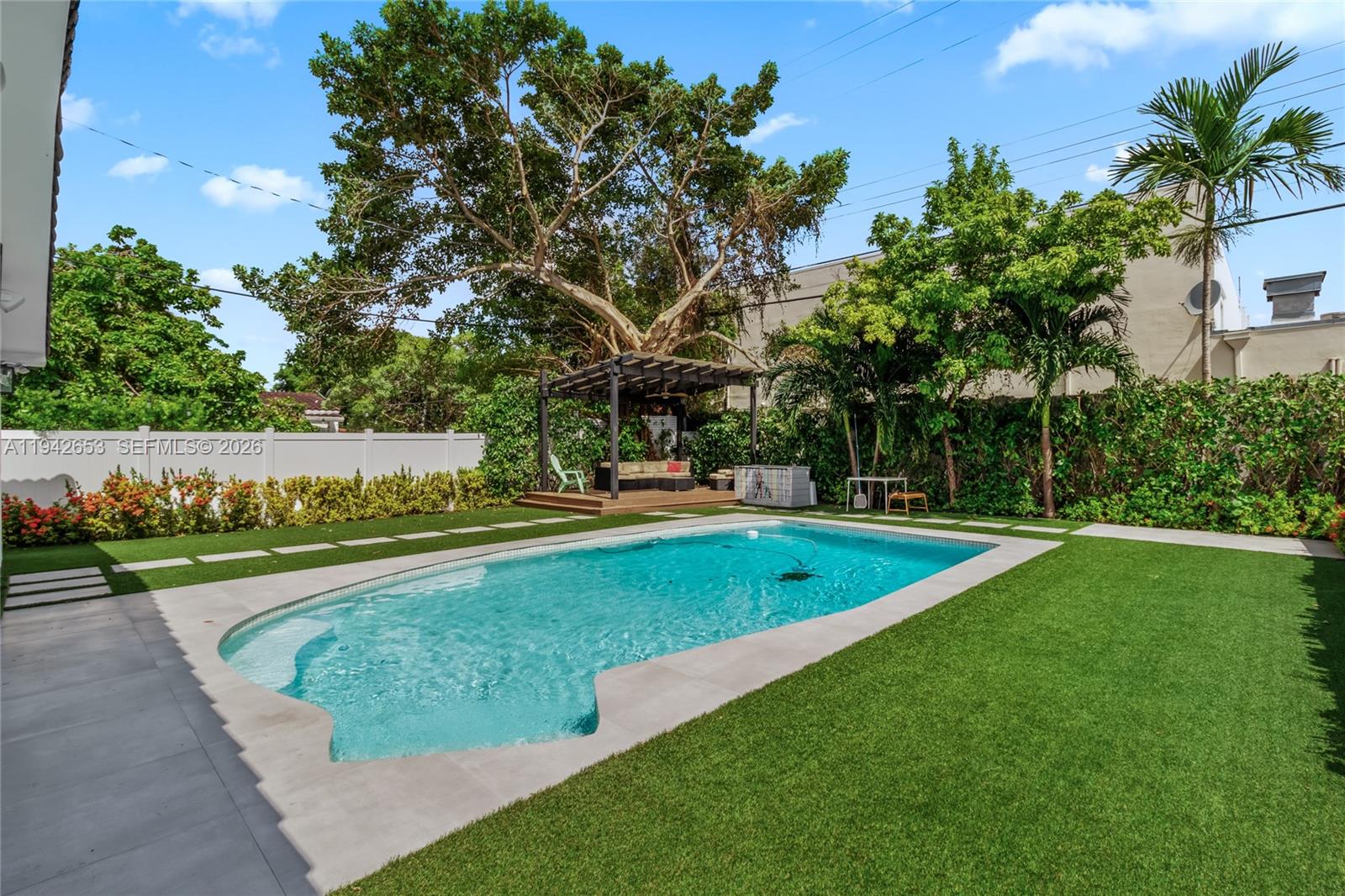 STADLER GROVE ADDN NO 1 - Residential Lease