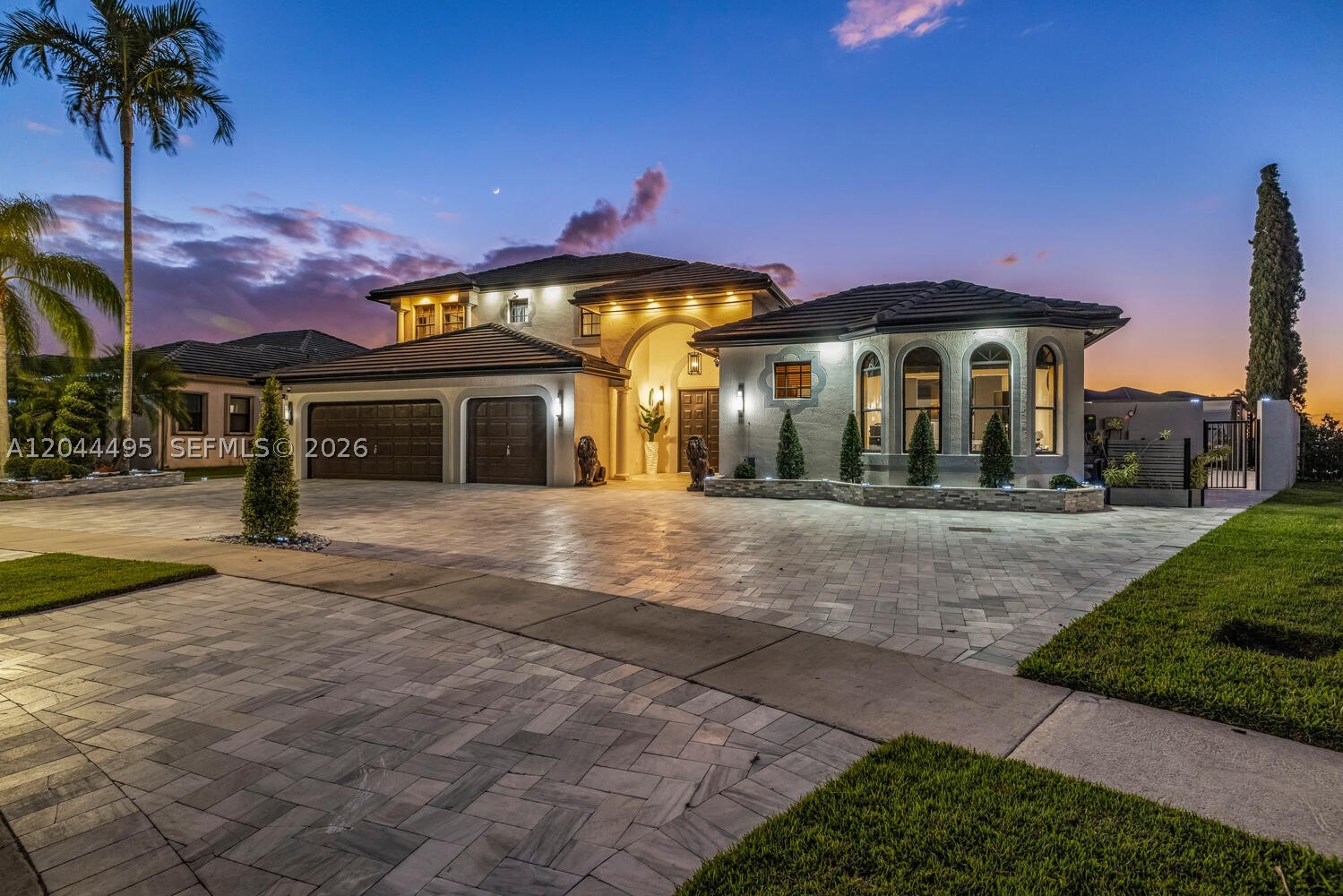 SUNSET LAKES PLAT ONE - Residential