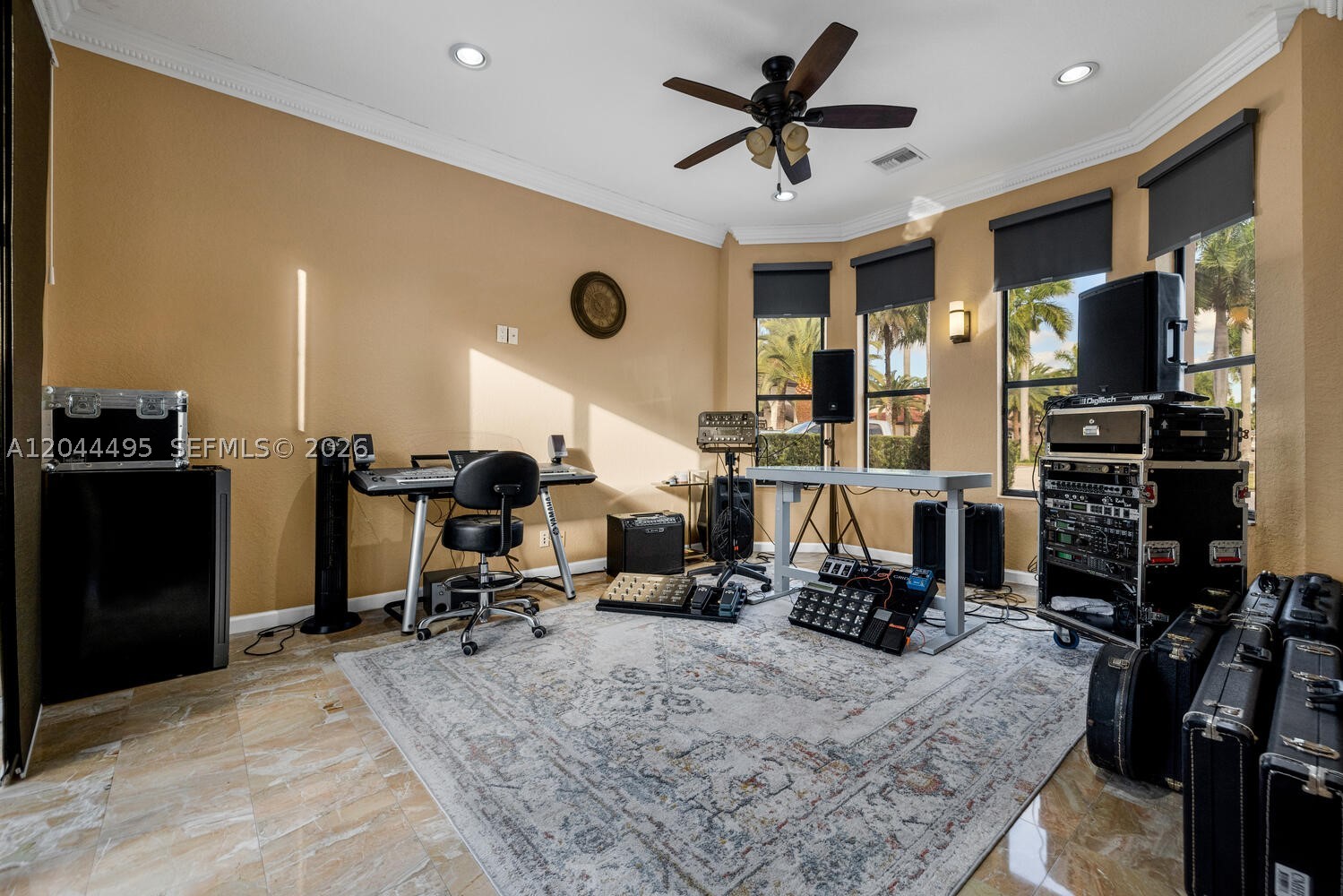 SUNSET LAKES PLAT ONE - Residential