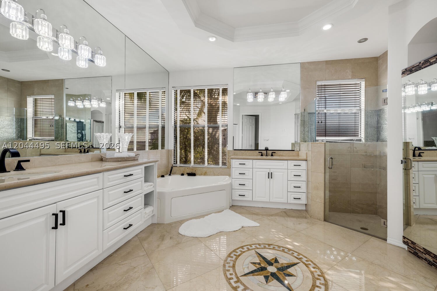 SUNSET LAKES PLAT ONE - Residential