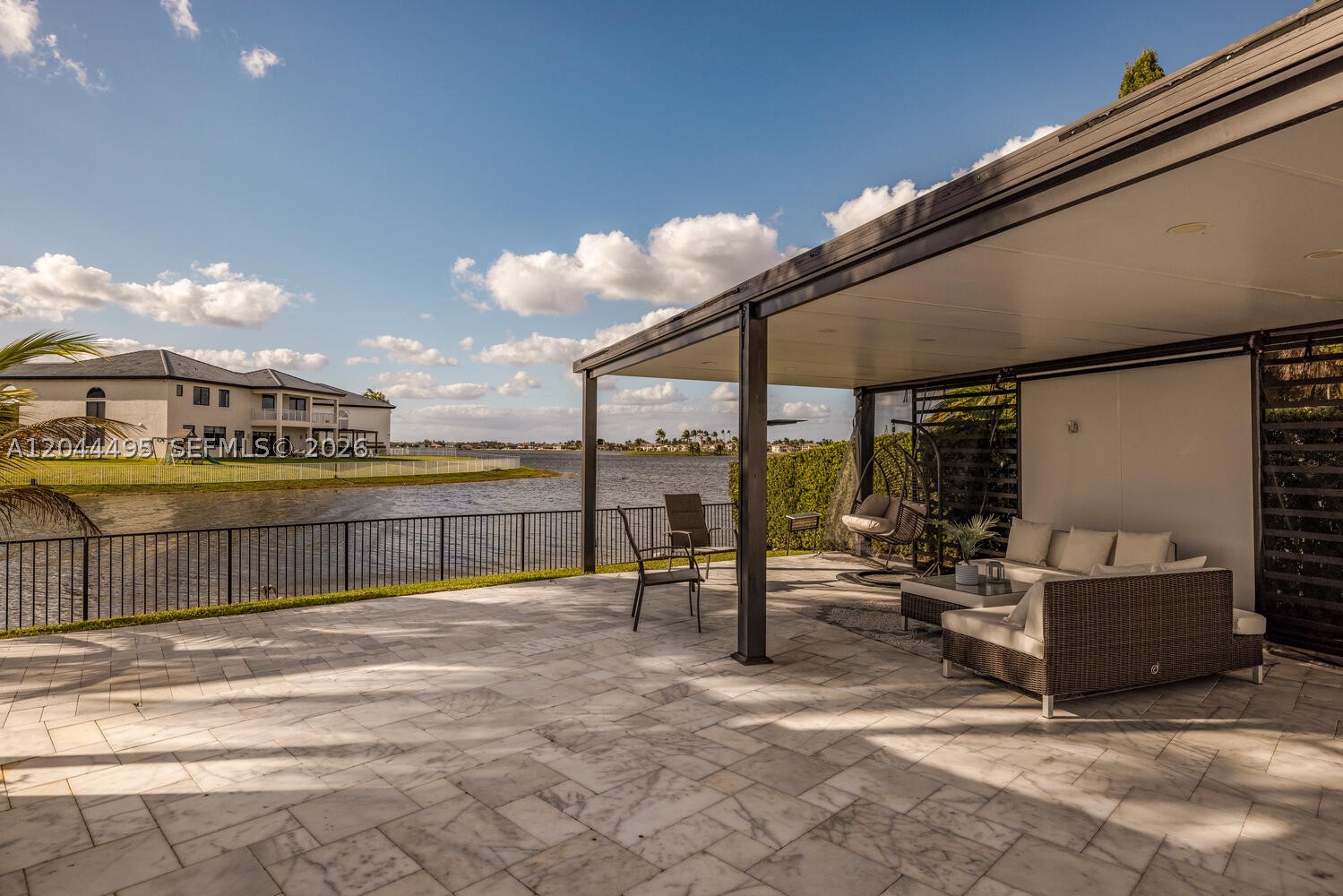 SUNSET LAKES PLAT ONE - Residential