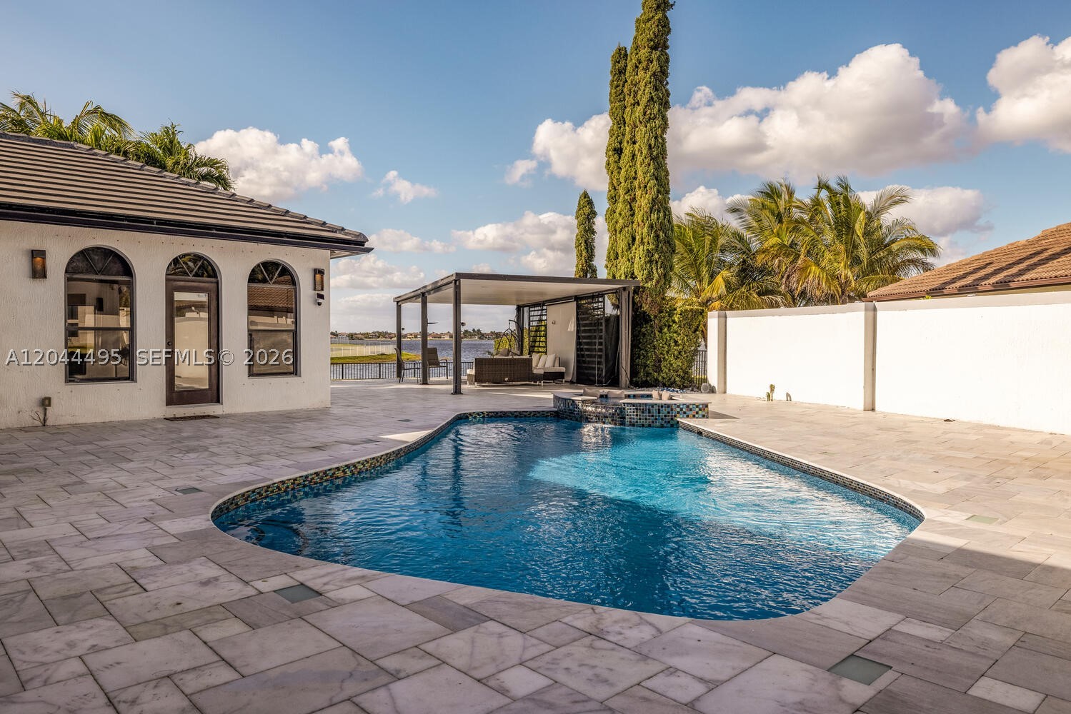 SUNSET LAKES PLAT ONE - Residential