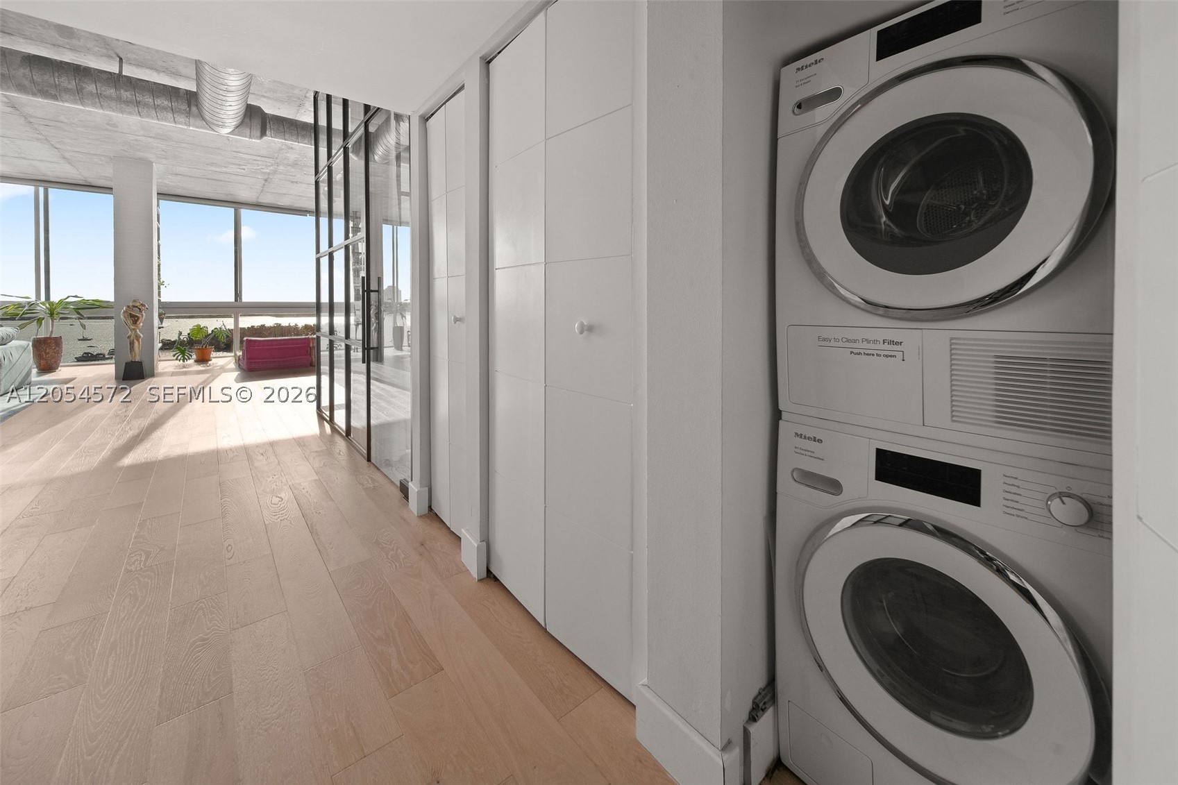 SPACE 01 CONDO - Residential Lease