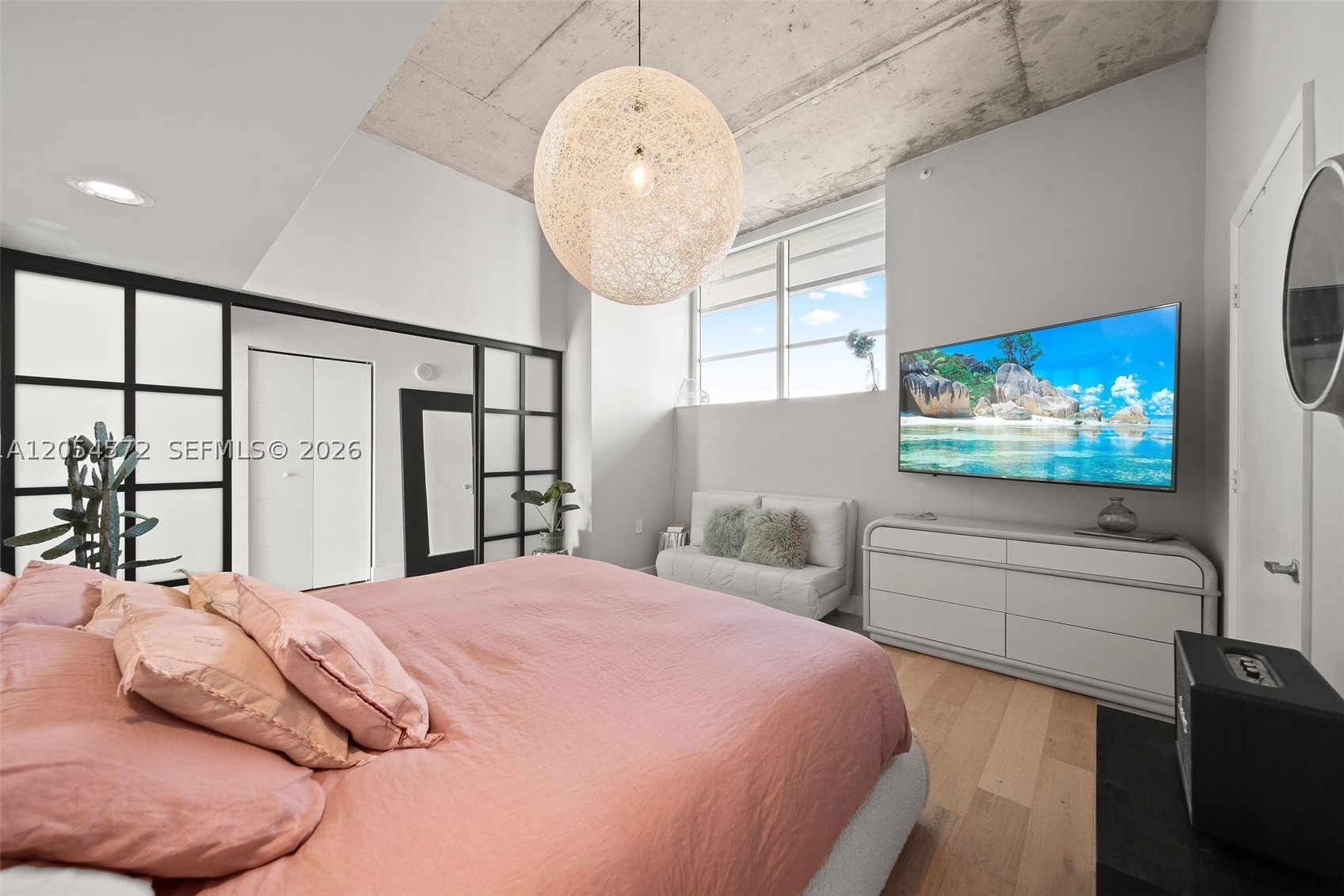 SPACE 01 CONDO - Residential Lease