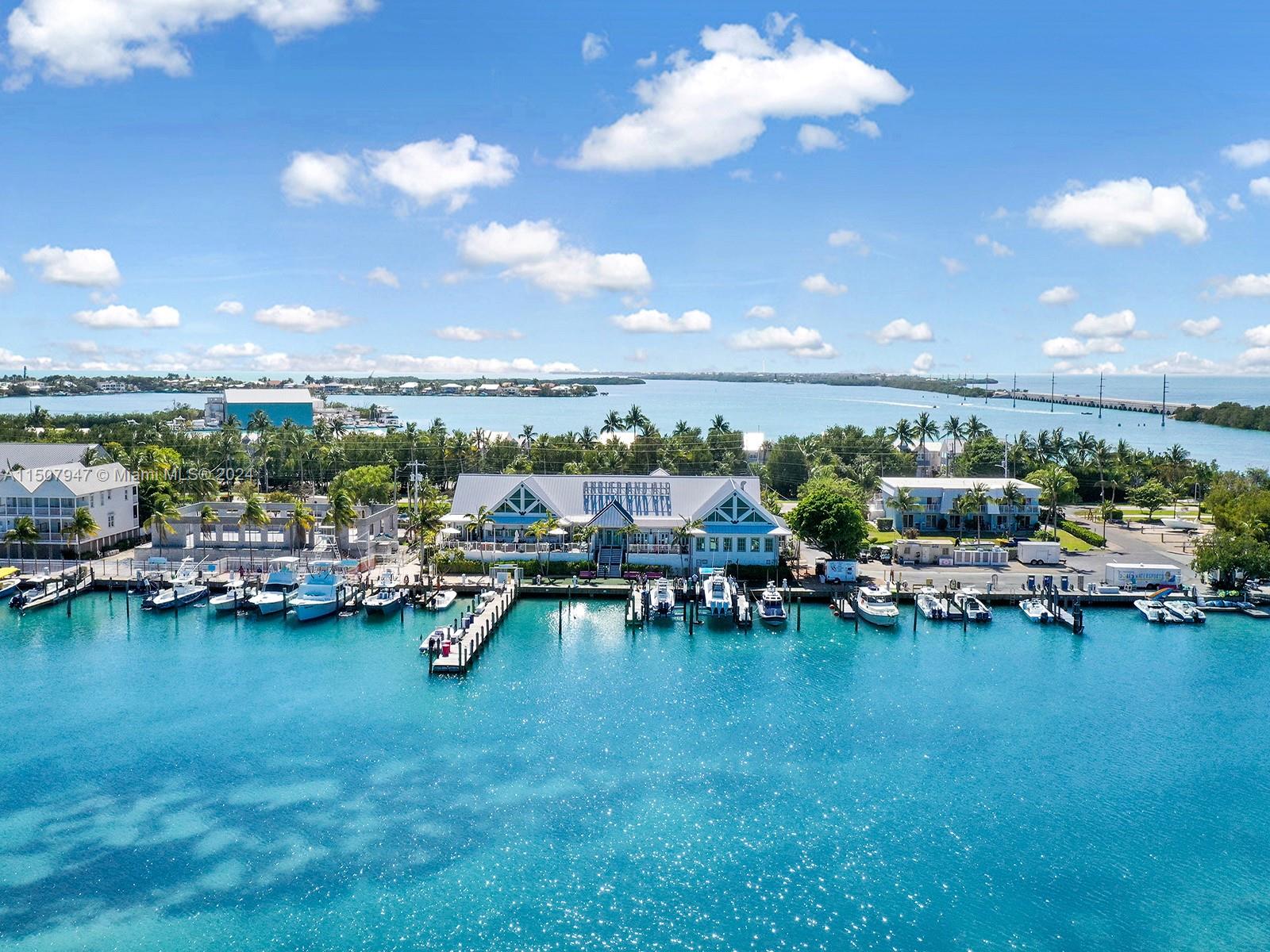 INDIES ISLAND - Residential Lease
