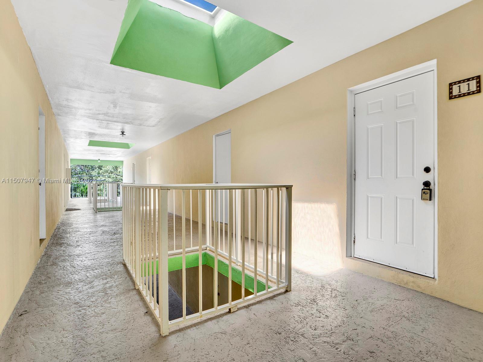 INDIES ISLAND - Residential Lease