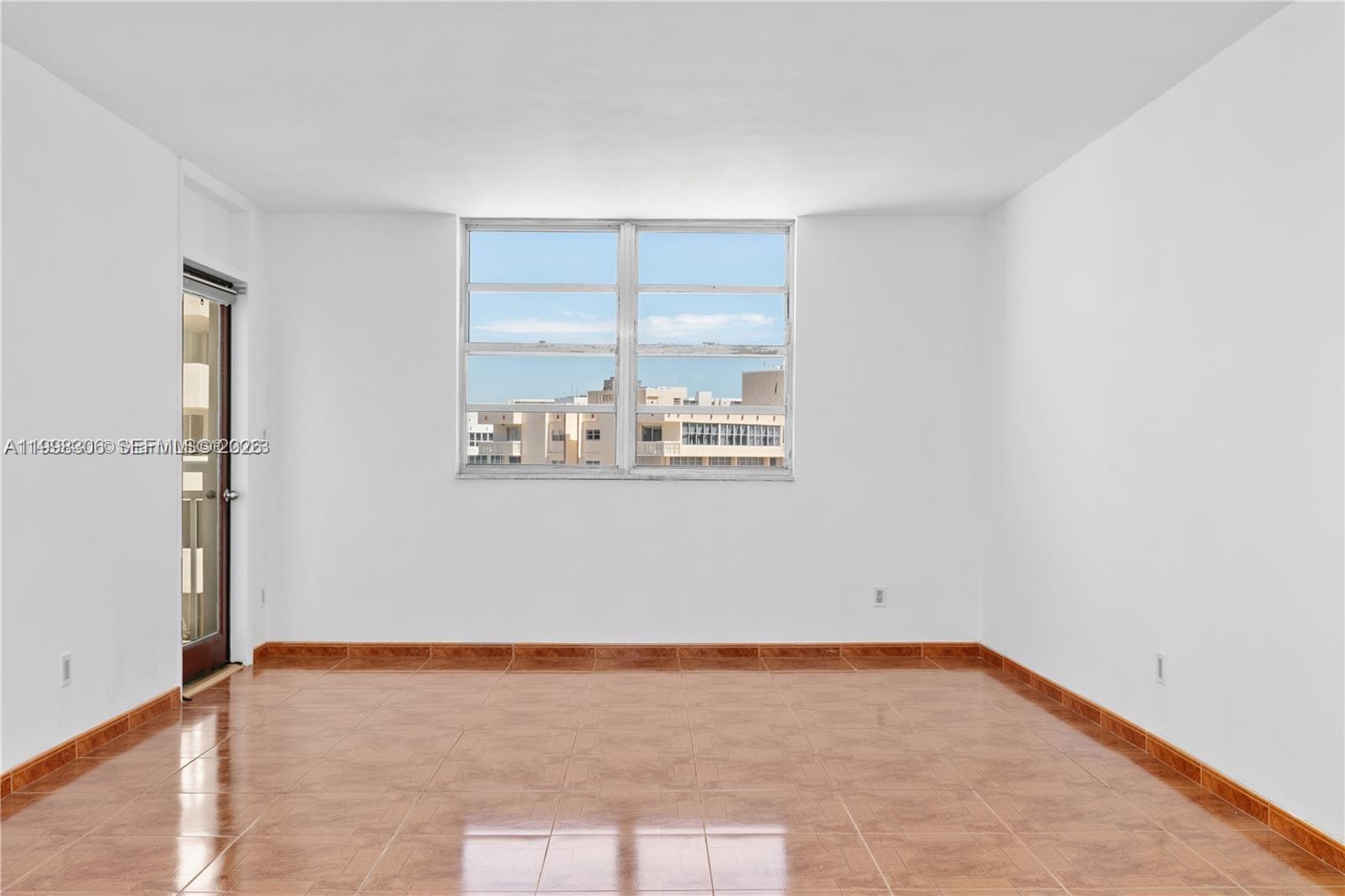 PLAZA TOWERS SOUTH CONDO - Residential