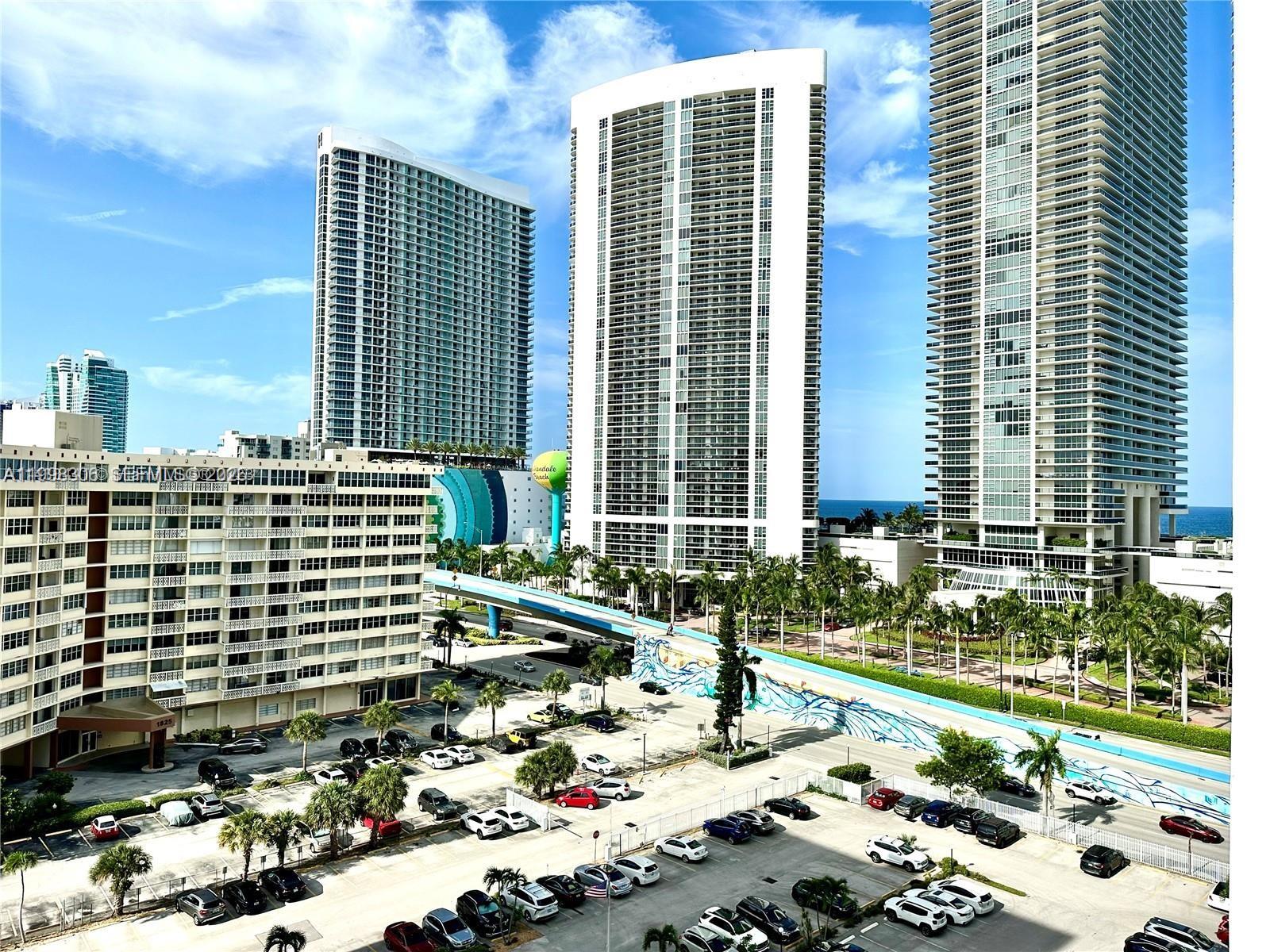 PLAZA TOWERS SOUTH CONDO - Residential