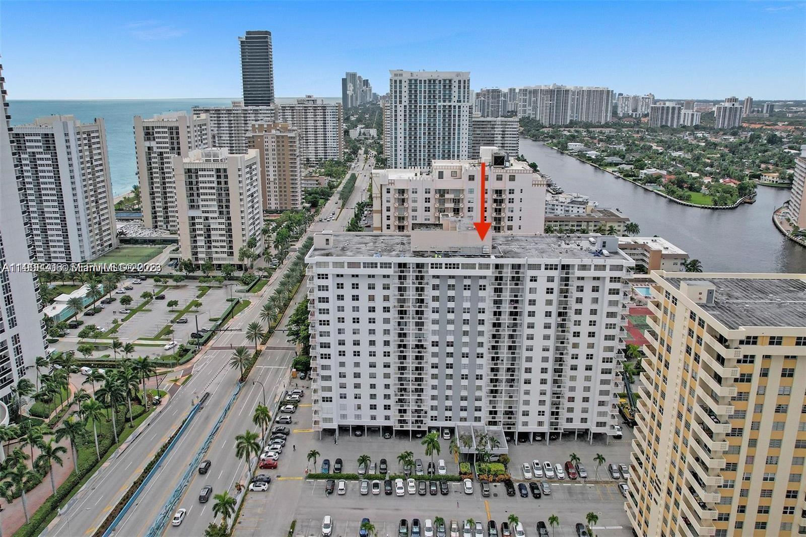 PLAZA TOWERS SOUTH CONDO - Residential