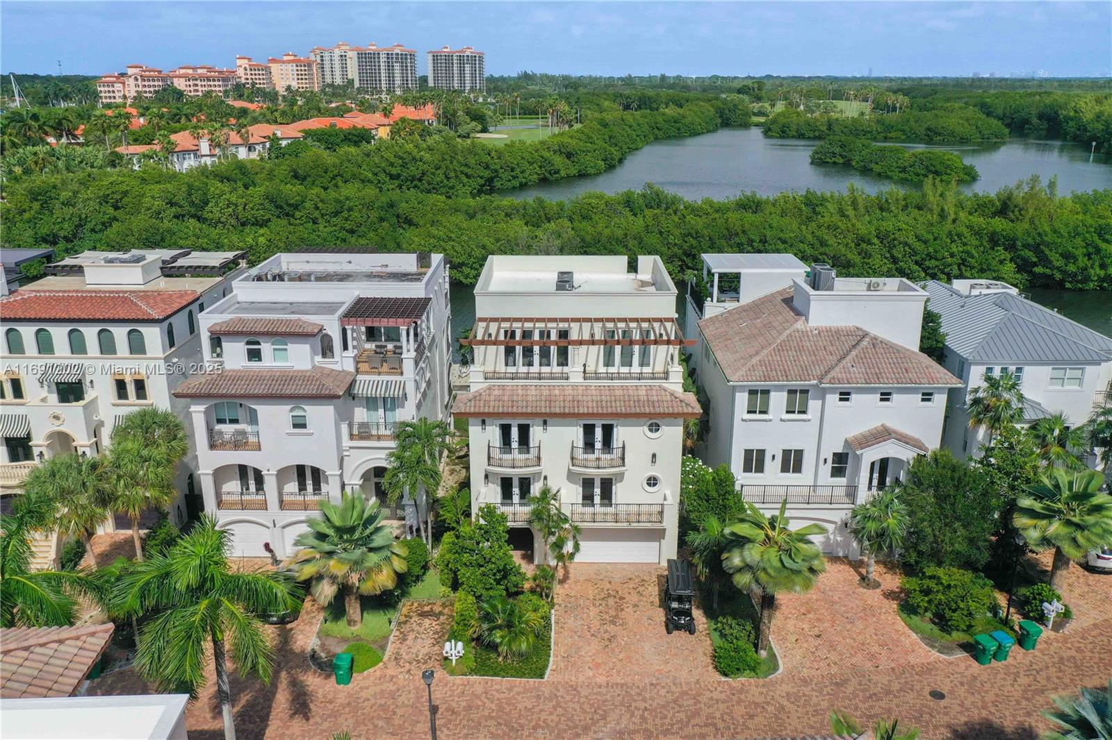 PARADISE POINT 1ST AMENDM - Residential