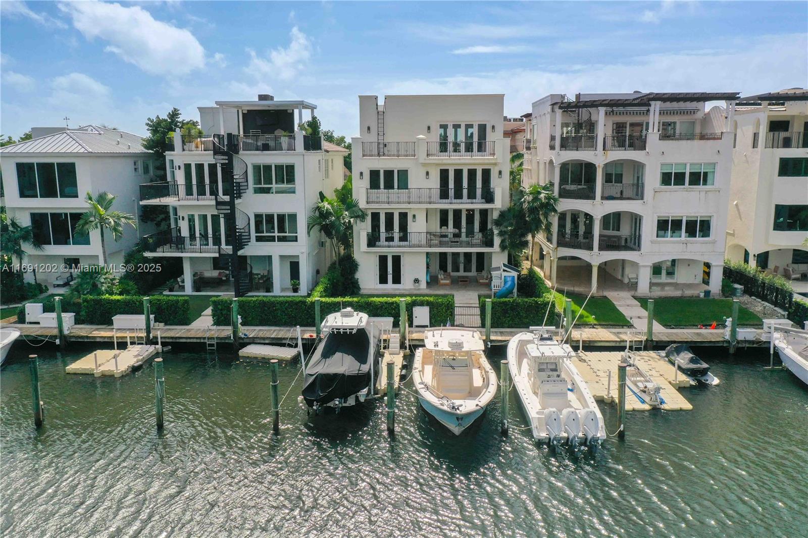 PARADISE POINT 1ST AMENDM - Residential