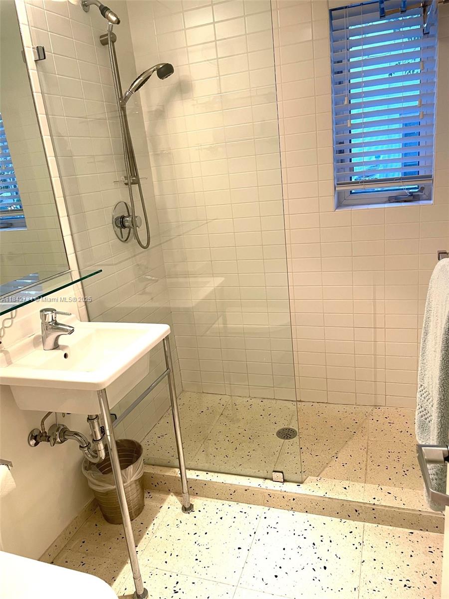 THE MARITIME CONDO - Residential