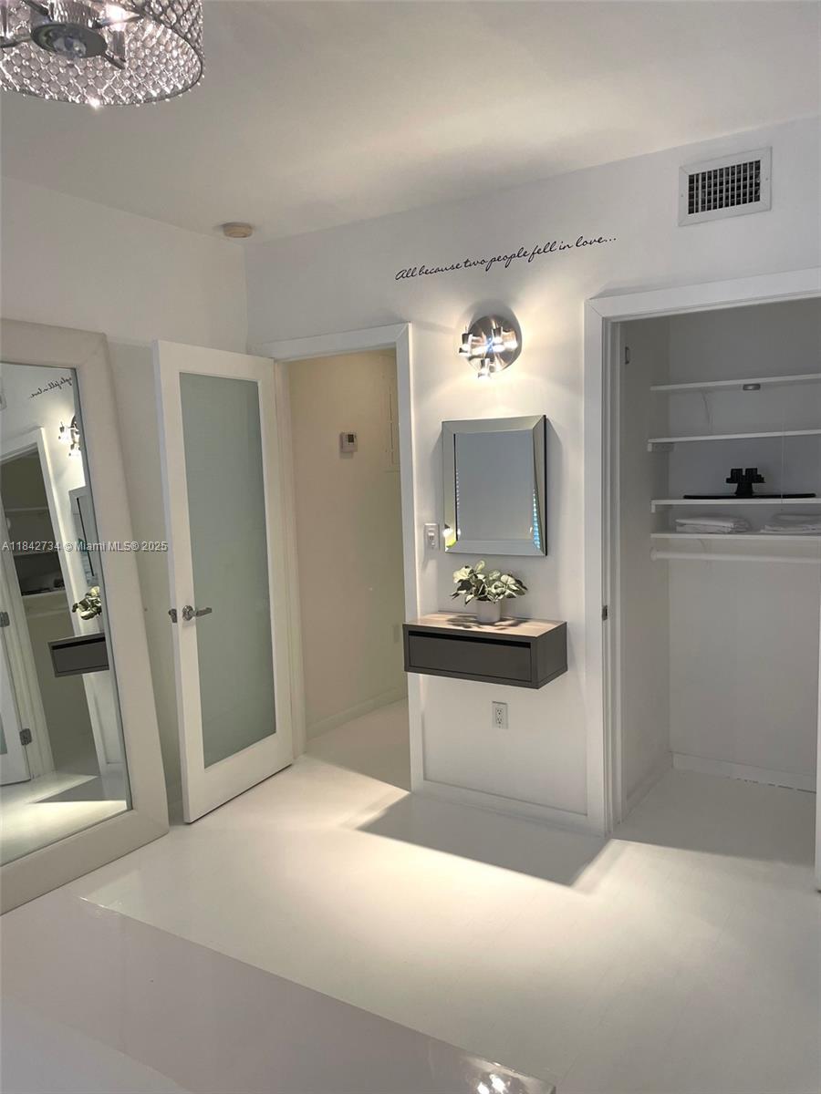 THE MARITIME CONDO - Residential