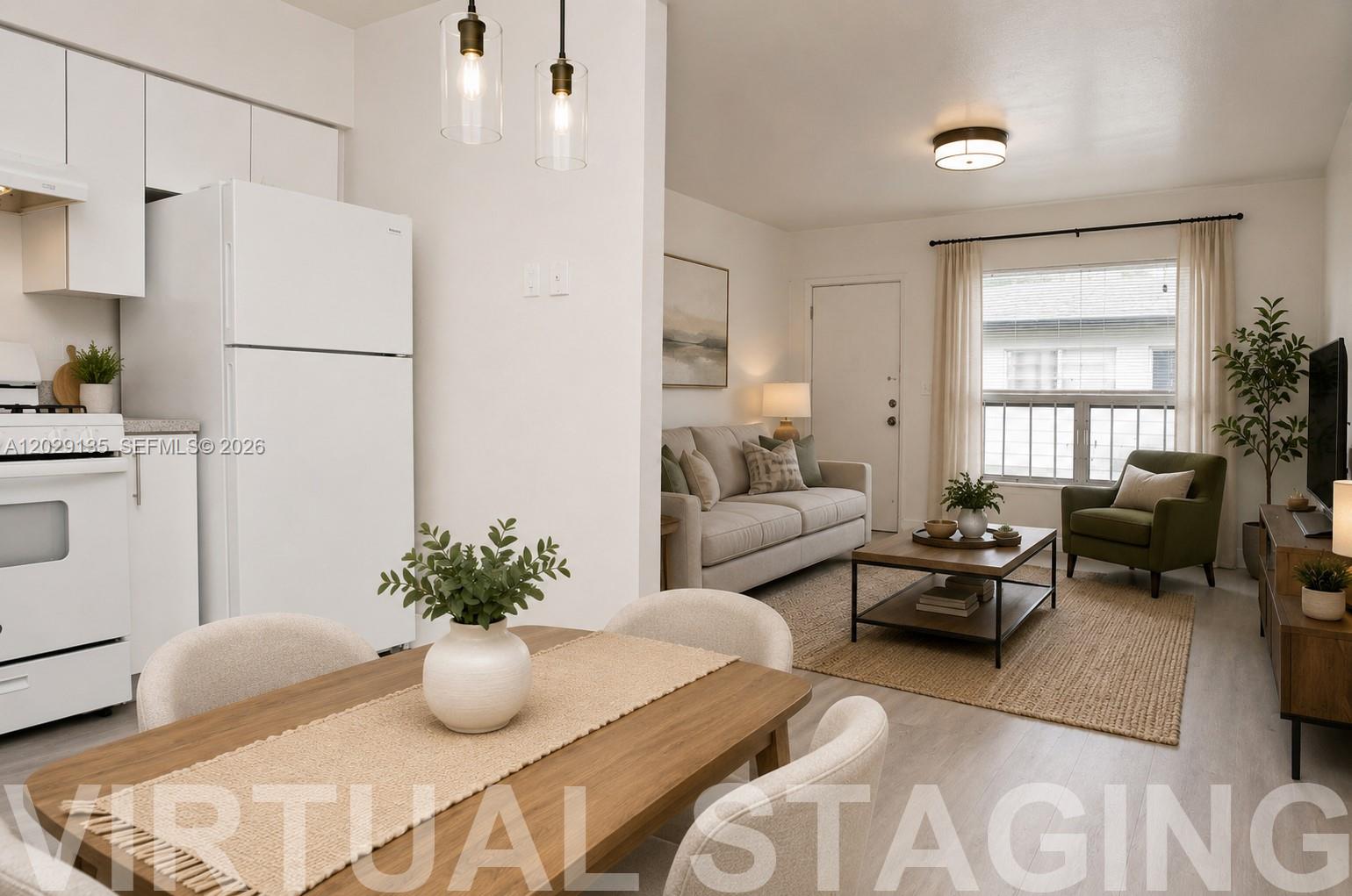 HOLLYWOOD LITTLE RANCHES - Residential Lease