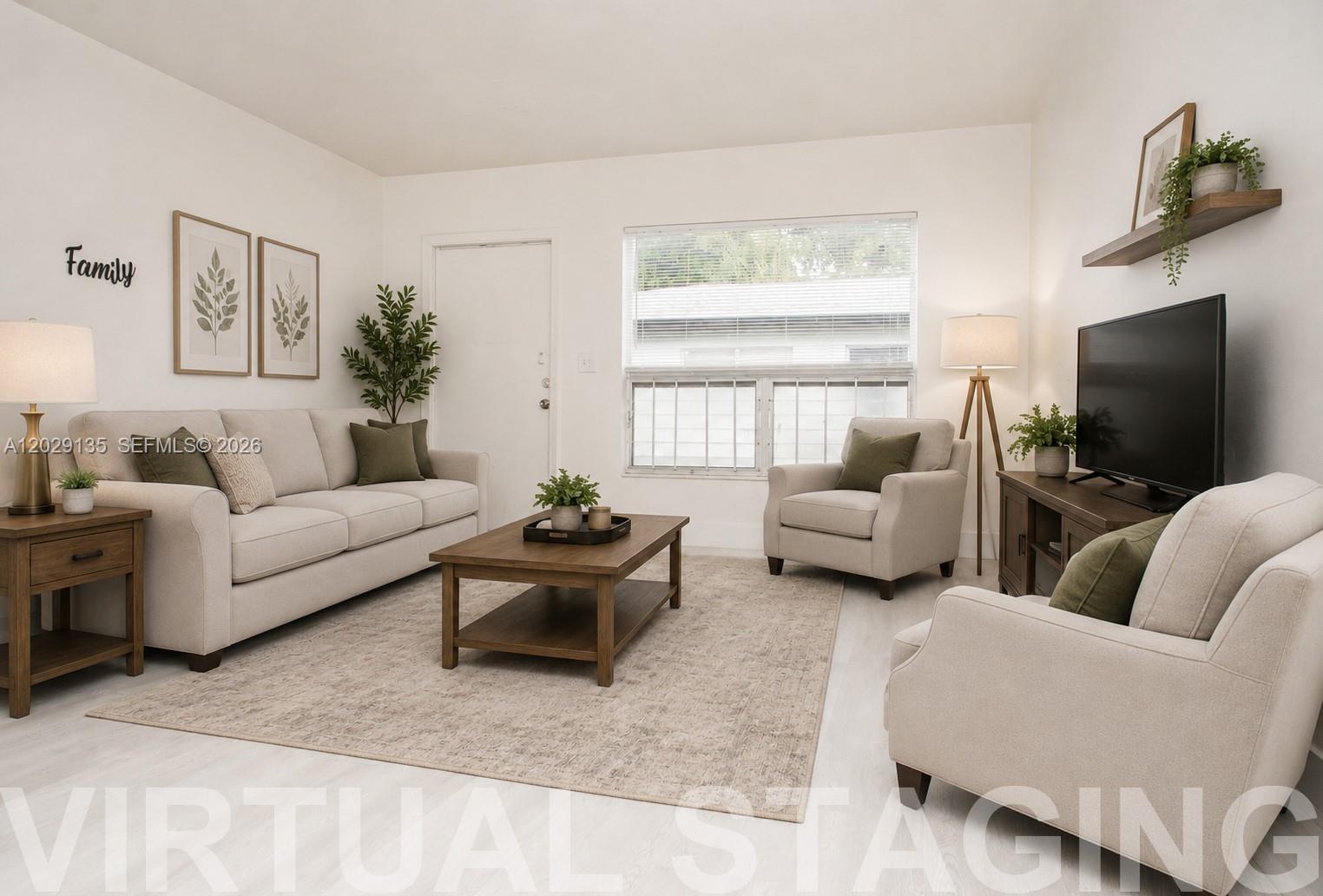 HOLLYWOOD LITTLE RANCHES - Residential Lease