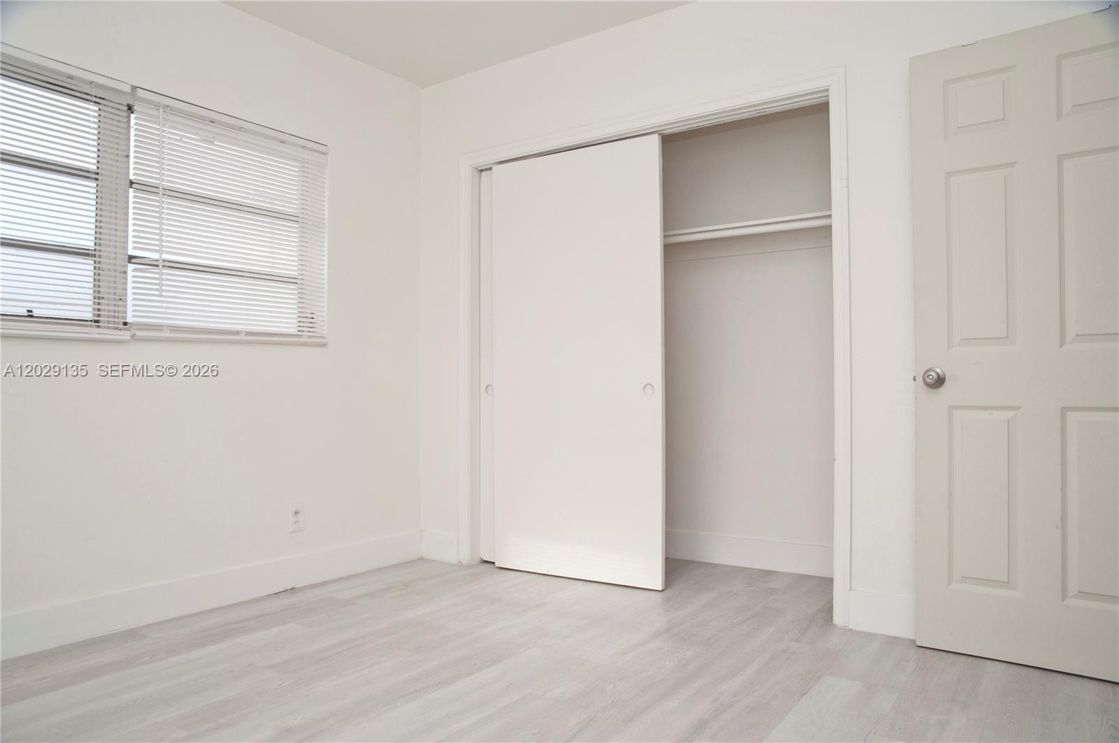HOLLYWOOD LITTLE RANCHES - Residential Lease