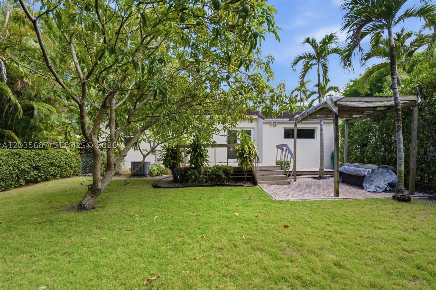 SILVER BLUFF EST SEC C - Residential