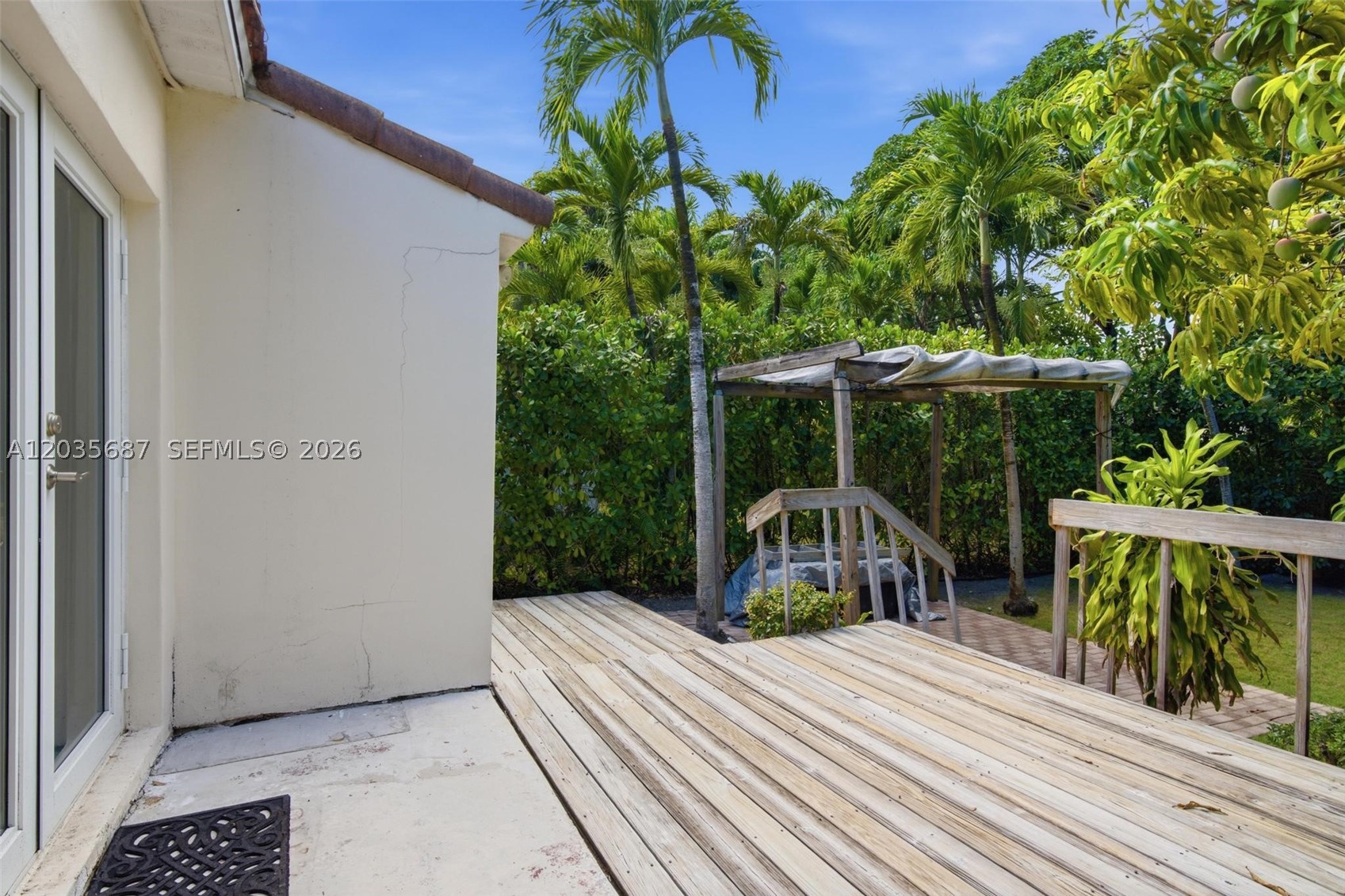 SILVER BLUFF EST SEC C - Residential
