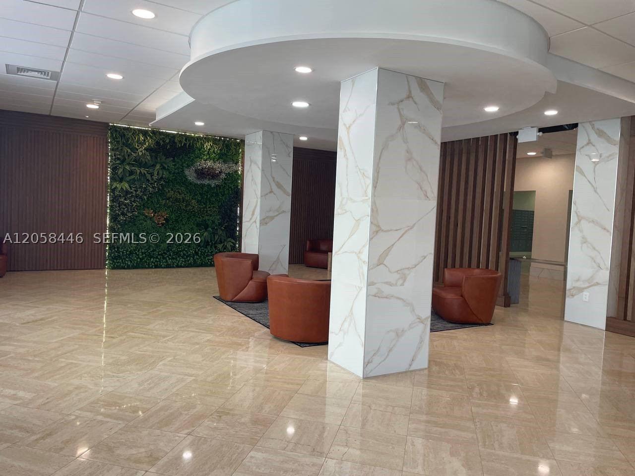 WINSTON TOWERS 100 CONDO - Residential