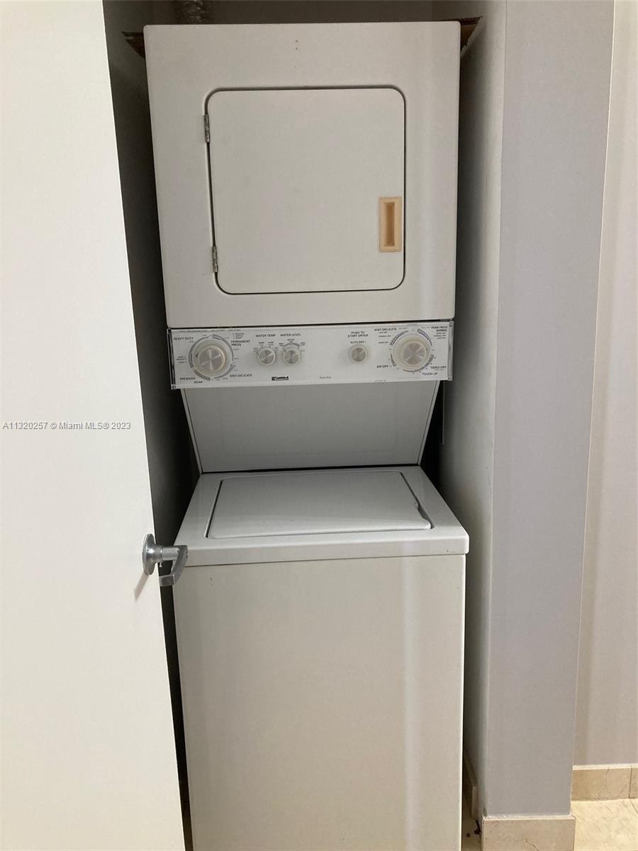 ALTOS DE MIAMI CONDO - Residential Lease