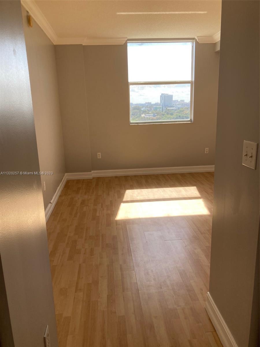 ALTOS DE MIAMI CONDO - Residential Lease