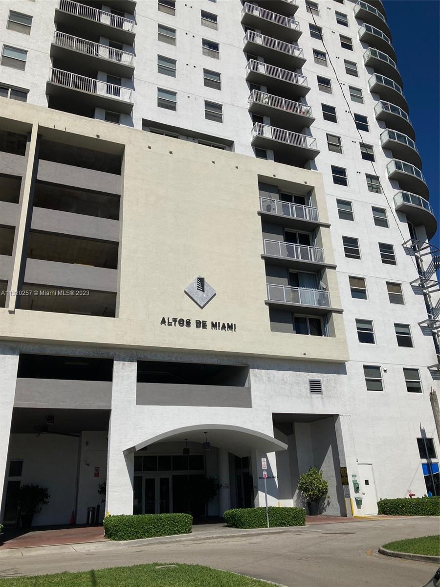 What a wonderful find in the heart of Miami! Large 2 bedrooms, 2 baths with Jacuzzi tubs! Nice Square footage "904sf"! Split bedroom plan, freshly painted, balcony with great views of the city! Concierge service with management on site! Garage. Minutes to Miami Airport, Publix close by, with many restaurants and transportation.
