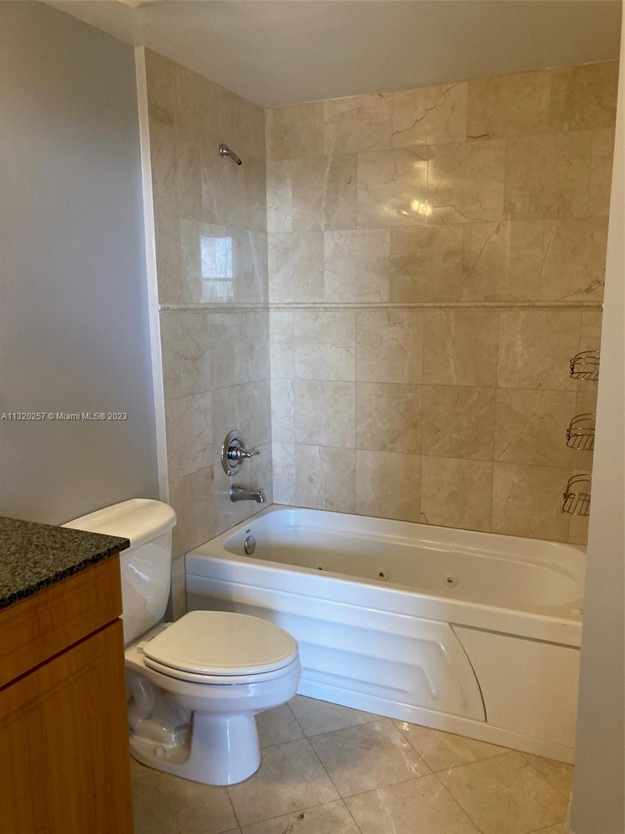 ALTOS DE MIAMI CONDO - Residential Lease