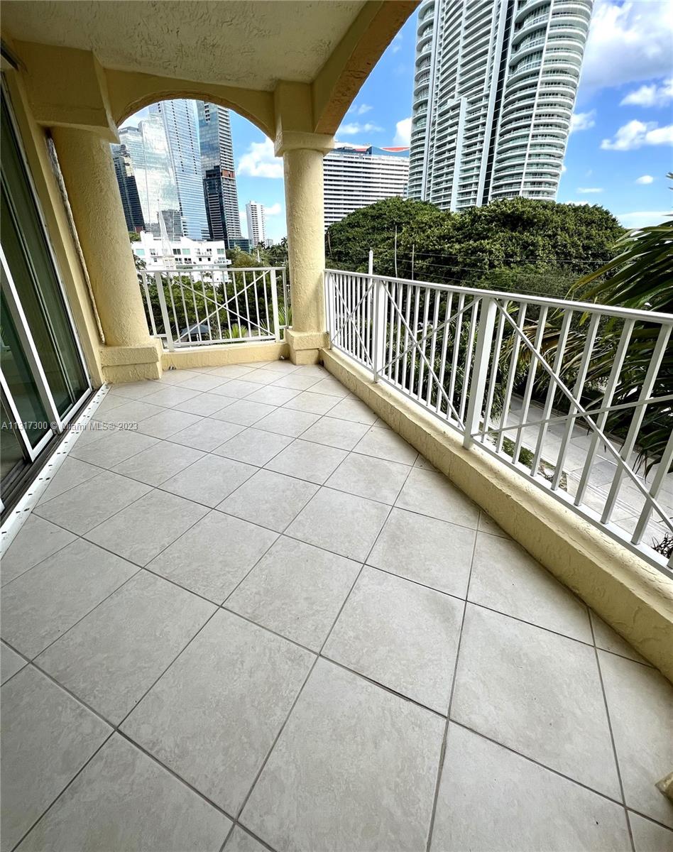 VILLA BRICKELL CONDO - Residential Lease