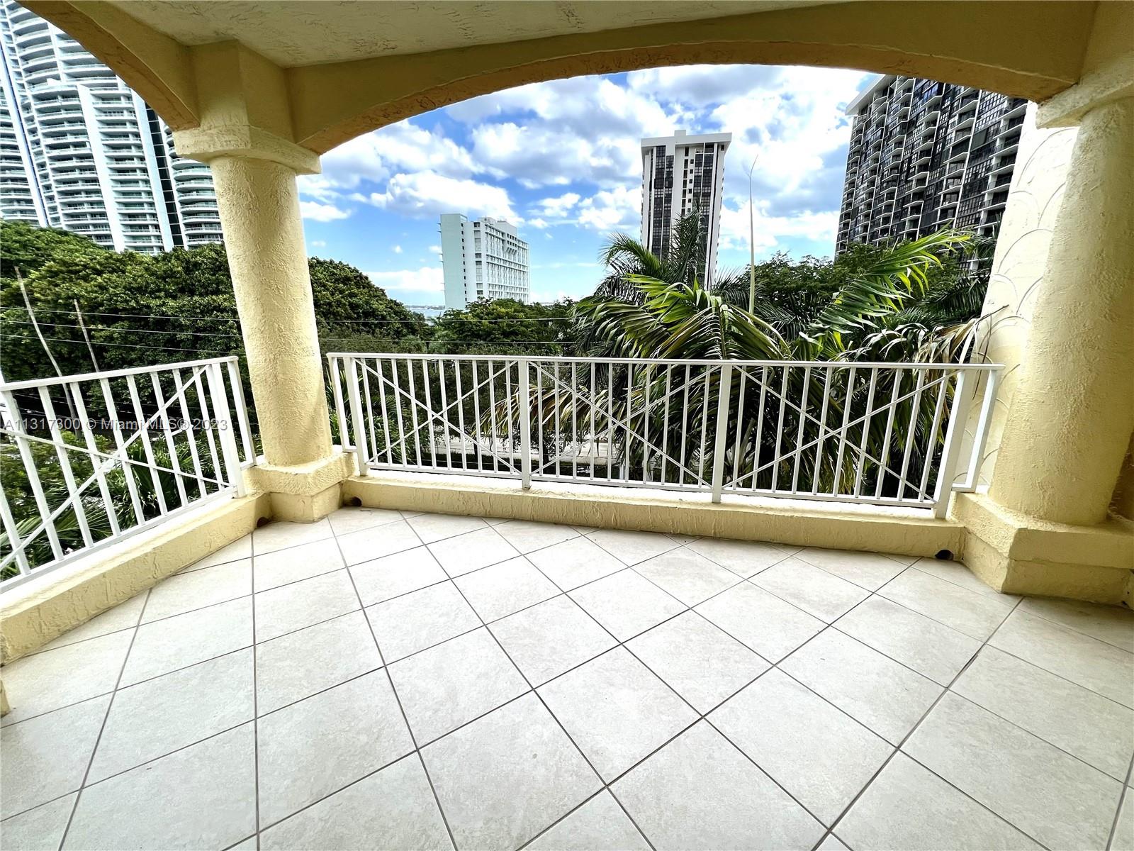 VILLA BRICKELL CONDO - Residential Lease