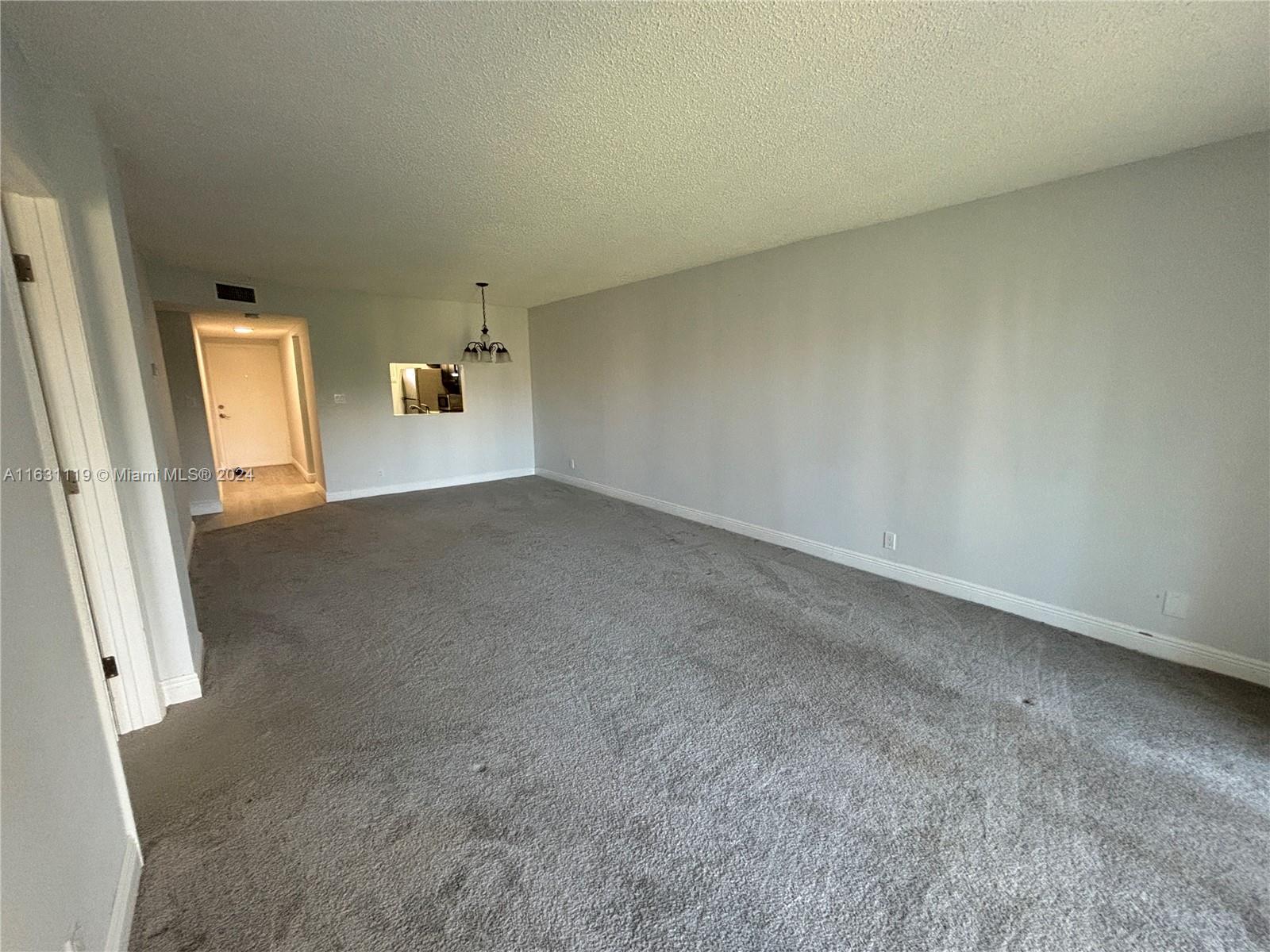 SHERWOOD SQUARE CONDOMINI - Residential Lease