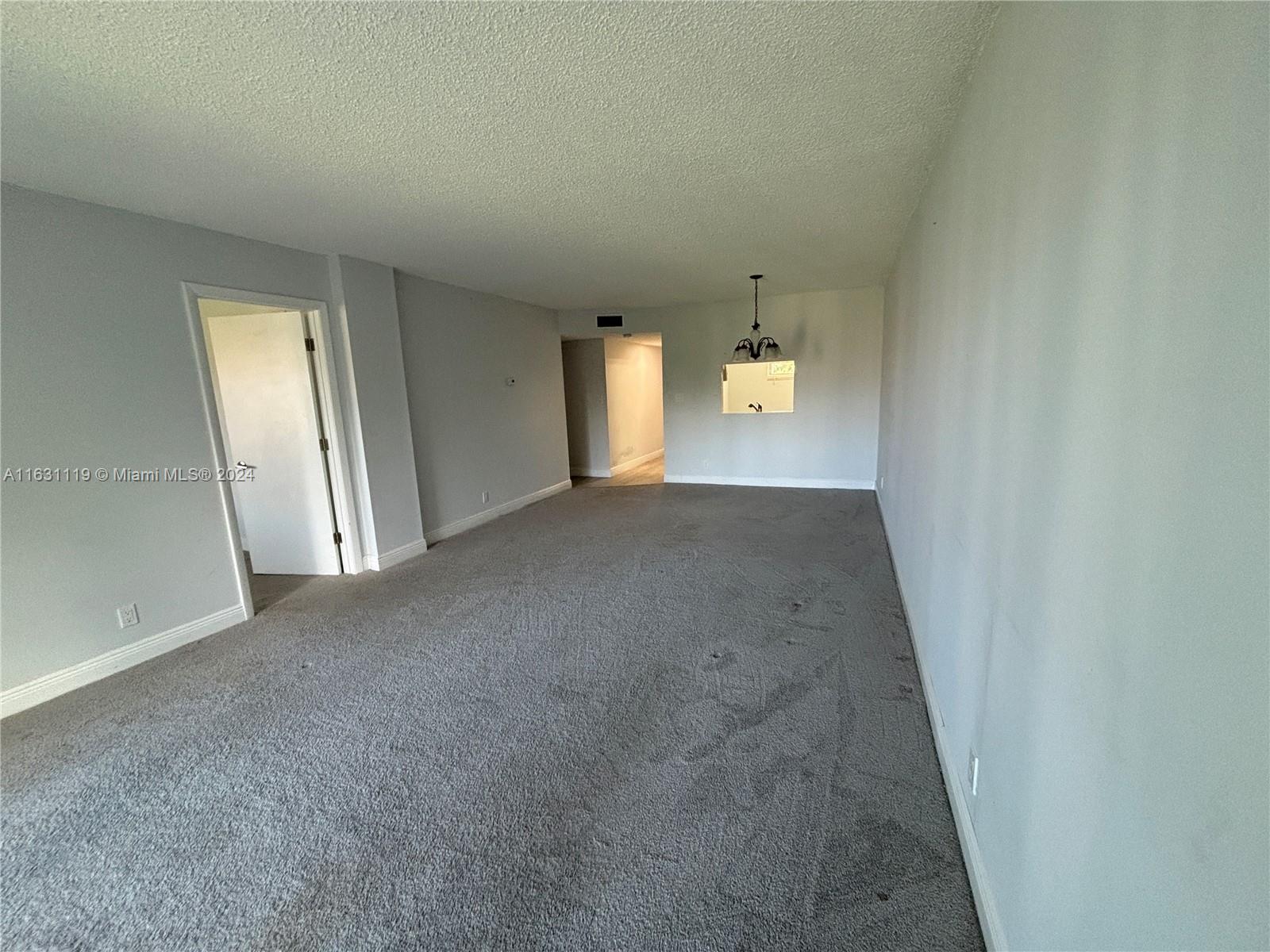 SHERWOOD SQUARE CONDOMINI - Residential Lease