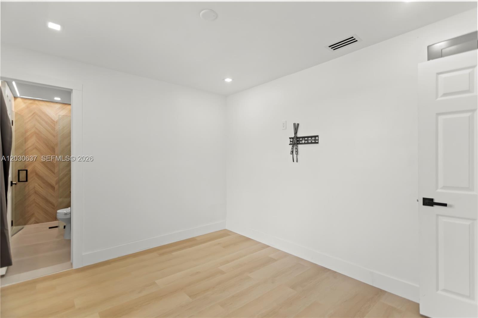 EVERGREEN LAWNS NO 2 - Residential Lease